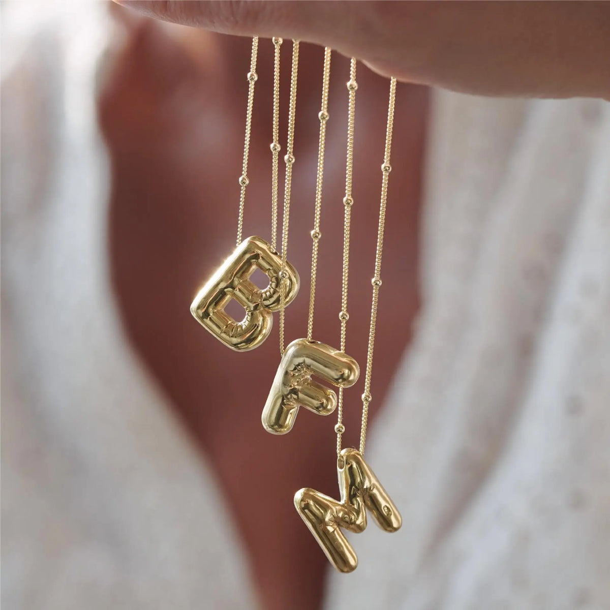 Collana con iniziale a palloncino (Set)