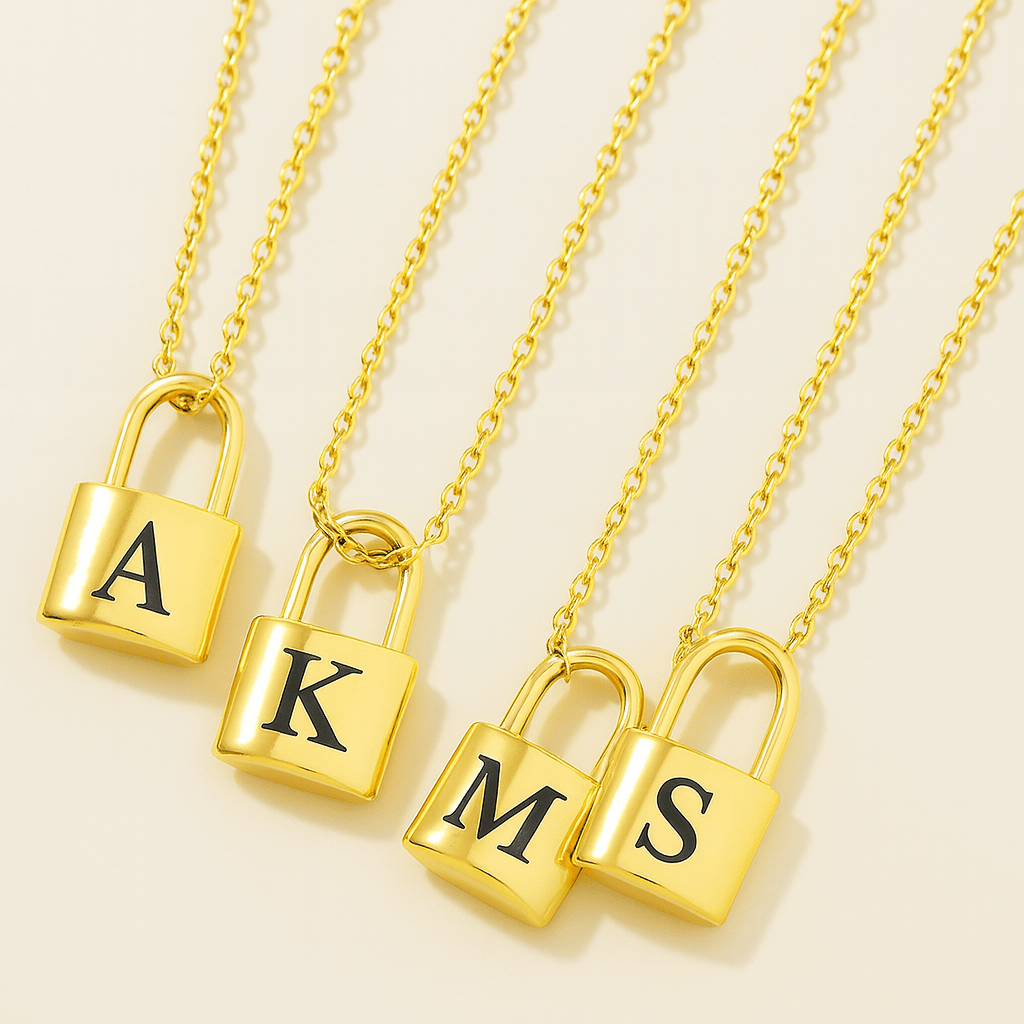 Collana Ellie® con iniziale e lucchetto dell'amore placcata oro 14K