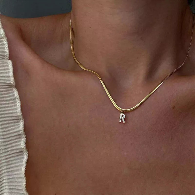 Collana a spina di pesce Melly® con iniziale e zirconi (Set)