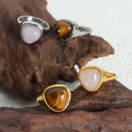 Anello vistoso Alaula con gemma (Set)