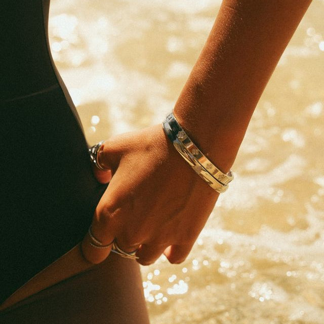 Bracciale rigido Affetto con zirconi